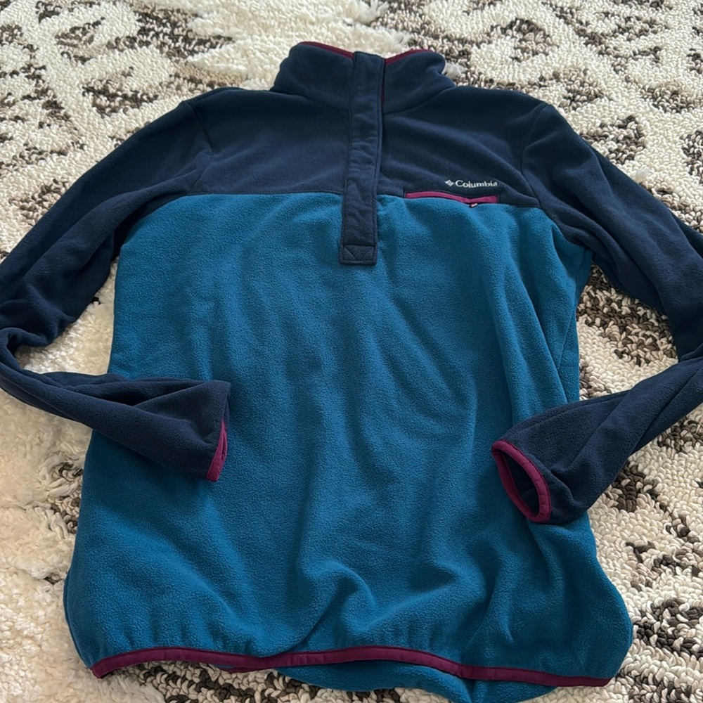 Columbia pullover